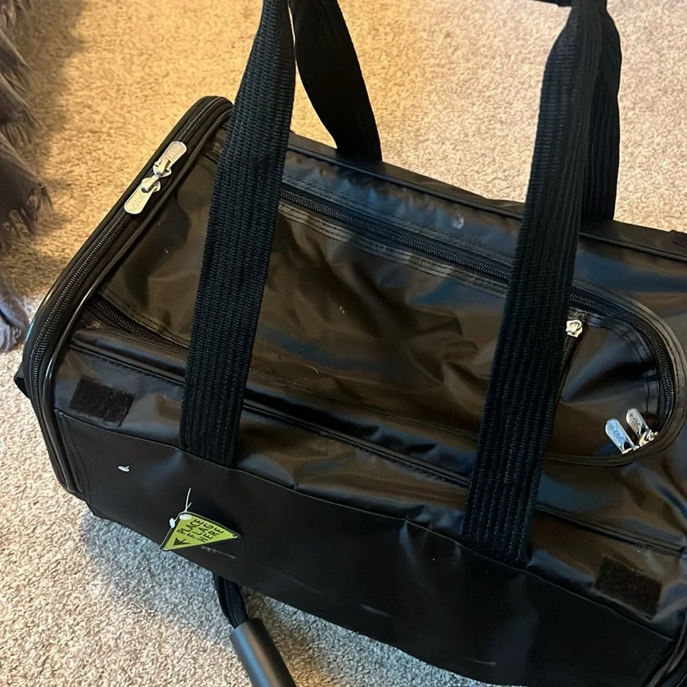 Pet Carrier with Wheels - Black